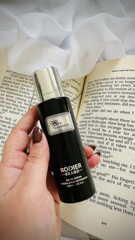 عطر جیبی مردانه رودیر (Rodier) مدل اونتوس (Aventus) - حجم ۳۰ میلیلیتر